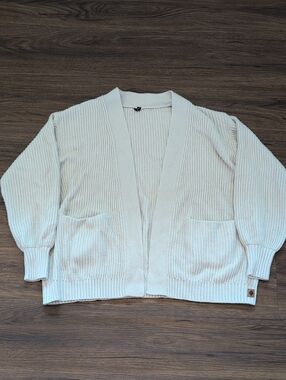 Kyte Women's Chunky Knit Oversized Cardigan